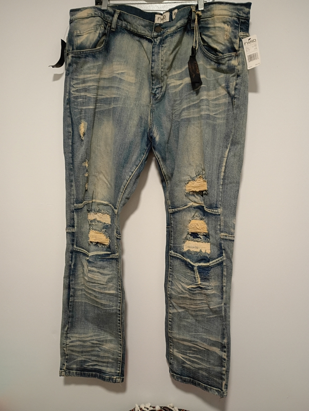 FWRD Mens Size 46x33 Slim Fit Distressed/Destroyed Jeans